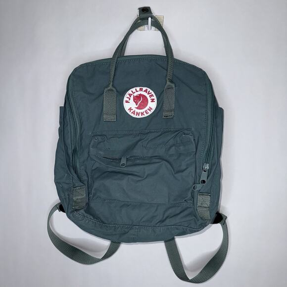 Fjallraven Kånken Mini Everyday Outdoor Backpack Adjustable Green - Picture 1 of 7